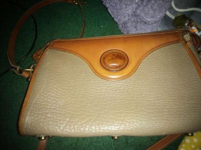 two perfect condition 500 each Dooney and Bourke bags - Thumbnail 2