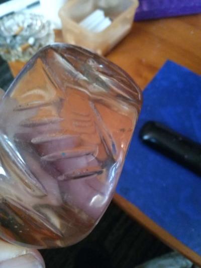 50s Carved Lucite Bangle Bracelet - Thumbnail 5