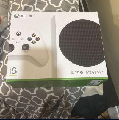 White Xbox Series S
