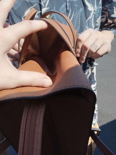 Michael Kors Large Travel Tote - Thumbnail 3