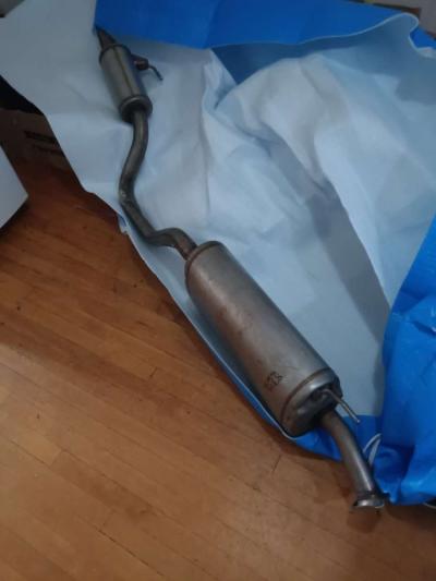 2022 Toyota Highlander complete moffle in excellent conditio