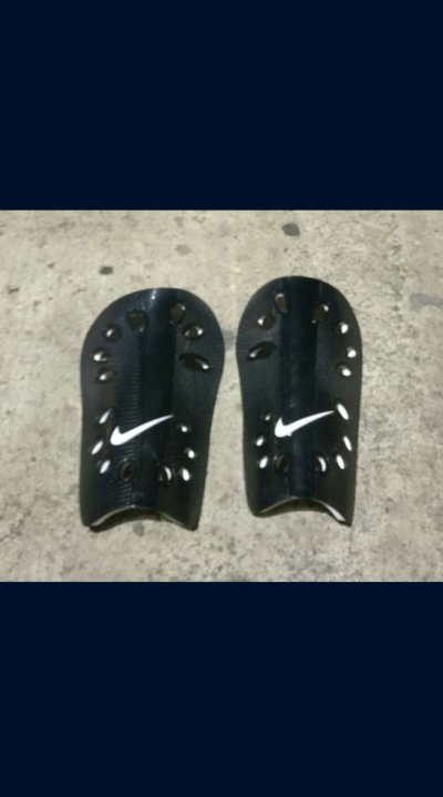 Nike Hypervenom Phantom Soccer Shoes with Shin Guards - Thumbnail 3