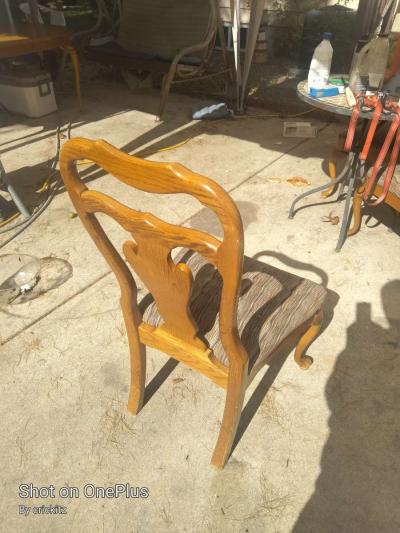 dinning room set and chairs - Thumbnail 4