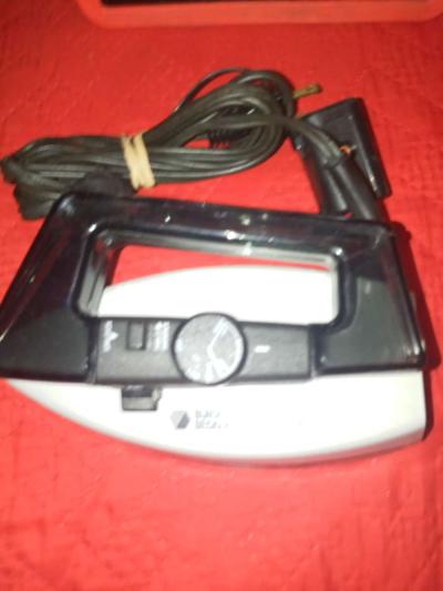 vintage 1988 Black and Decker travel iron - Thumbnail 6