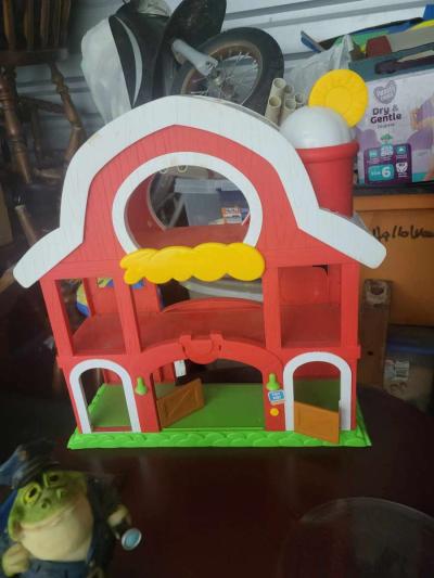 Kid Connection Farm House Play Set - Thumbnail 2