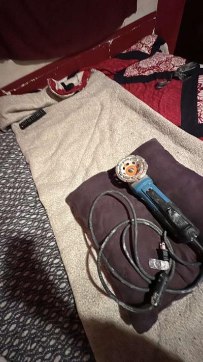 Makita grinder with cord and concrete pid - Thumbnail 5