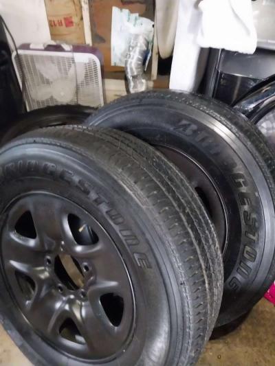 tires with wheels - Thumbnail 6