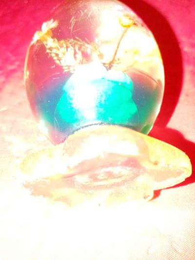 1960 to 1970s lucite acrylic egg - Thumbnail 2