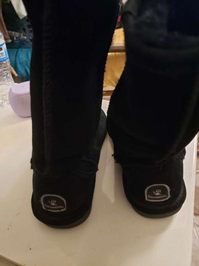 BEARPAW SIZE 8 BRAND NEW - Thumbnail 2