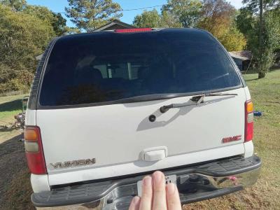 2002 Yukon - Thumbnail 4