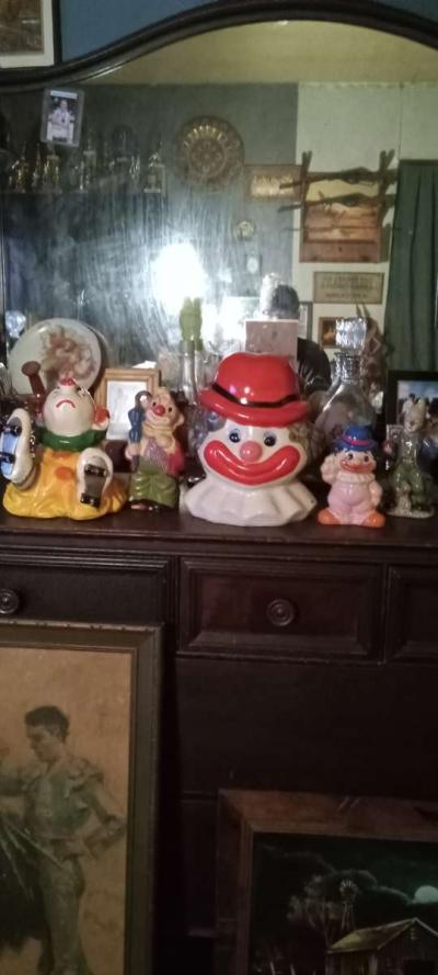 5 clown figurines 2 banks vintage - Thumbnail 3