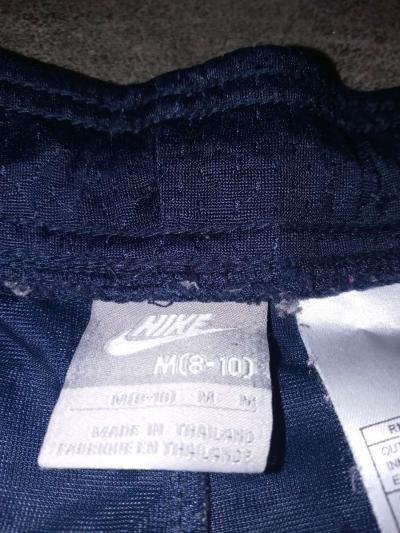 womens Nike shorts medium - Thumbnail 3