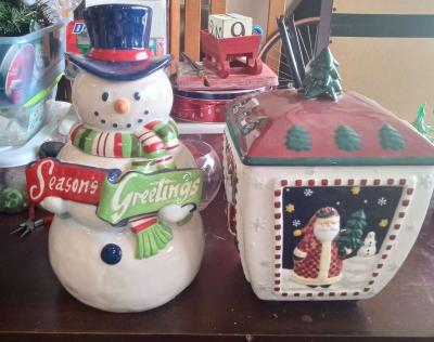 Great condition Christmas Cookie Jars - Thumbnail 2