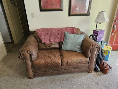 Leather Couch and Love Seat wOttoman - Thumbnail 2