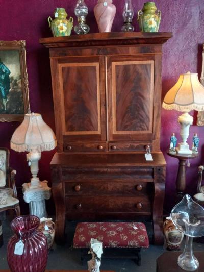 1840s secetary Hutch - Thumbnail 2
