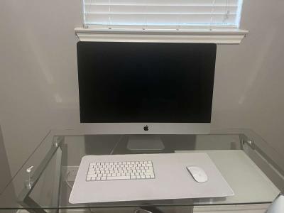 Apple iMac Desktop Compute sonoma 4K with mouse and keyboard - Cypress, Texas