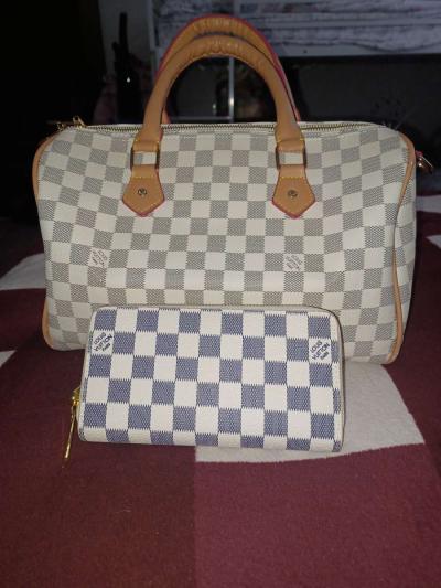 Handbags - Thumbnail 2