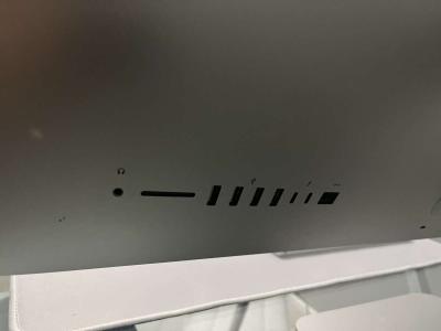 Apple iMac Desktop Compute sonoma 4K with mouse and keyboard - Thumbnail 3