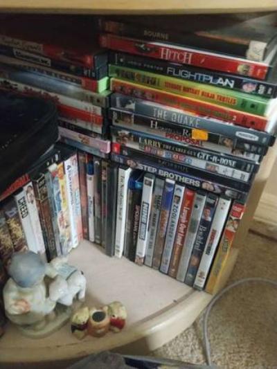 DVDs  Movies - Thumbnail 3