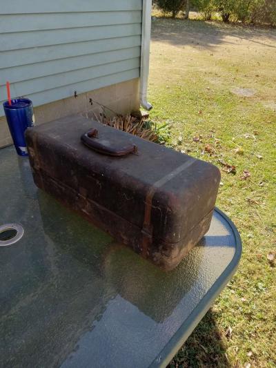 antique metal fishing tackle box - Thumbnail 2