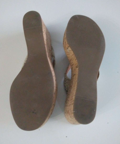 womens size 9 - Thumbnail 2