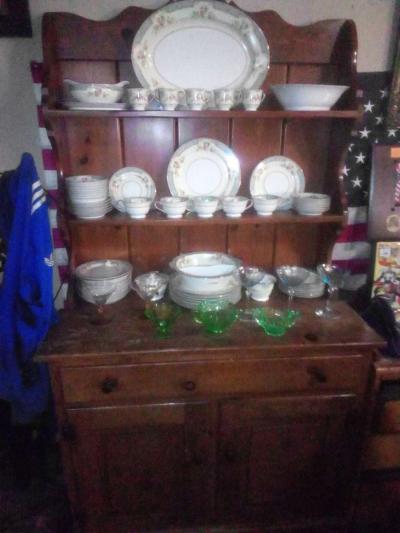 China Noritake pre 1951 service for 8 China cabinet included - Panama City, Florida