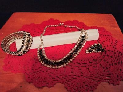 Vintage Jewelry - Vidor, Texas