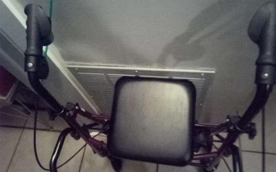 Wolker Whit seat caminador con aciento - Thumbnail 2