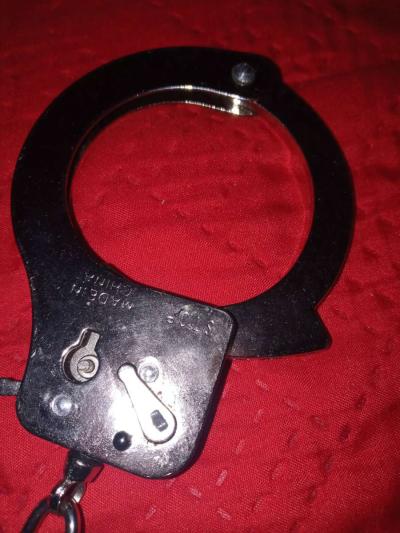 stainless steel handcuffs - Thumbnail 2