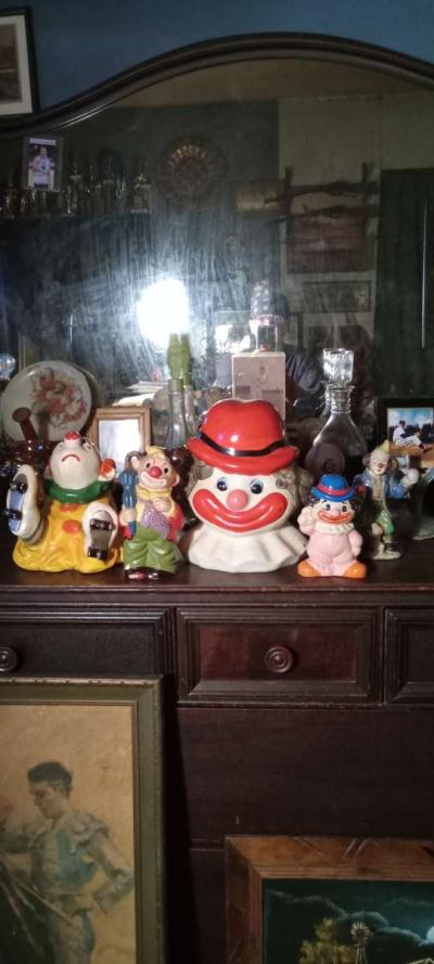 5 clown figurines 2 banks vintage - Thumbnail 4