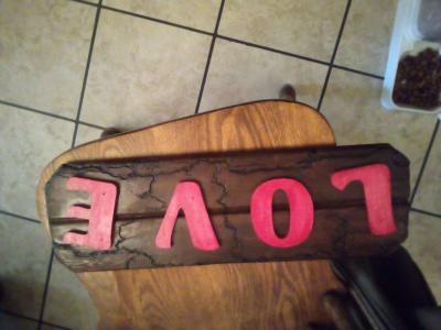 hand made love sign - Thumbnail 2