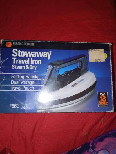 vintage 1988 Black and Decker travel iron - Davenport, Florida