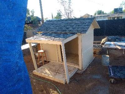 Huge Dog House - Thumbnail 3