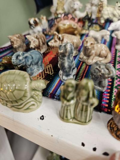 Ward Miniature Collectables - Thumbnail 3