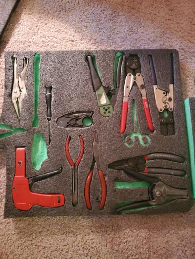 Nanuk hard case with electrician tools - Thumbnail 3