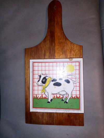 vintage 1984 Holstein cow tile wood wall art - Thumbnail 2