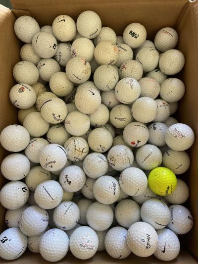 300 count golf balls - Thumbnail 2