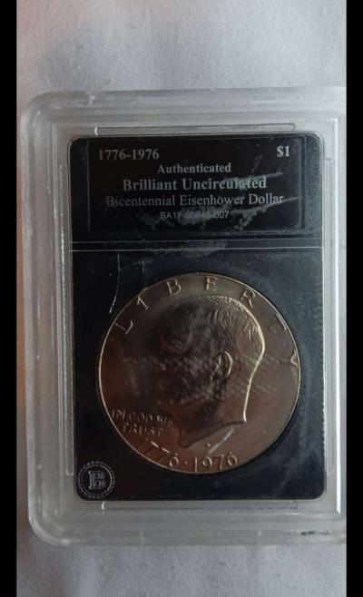 17761976 Authentic Brilliant Uncirculated Eisenhower Dollar - Thumbnail 2