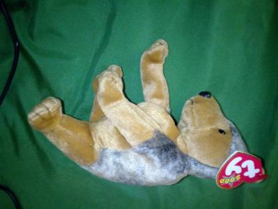 2000 Ty beanie babies sarge mint selling collection