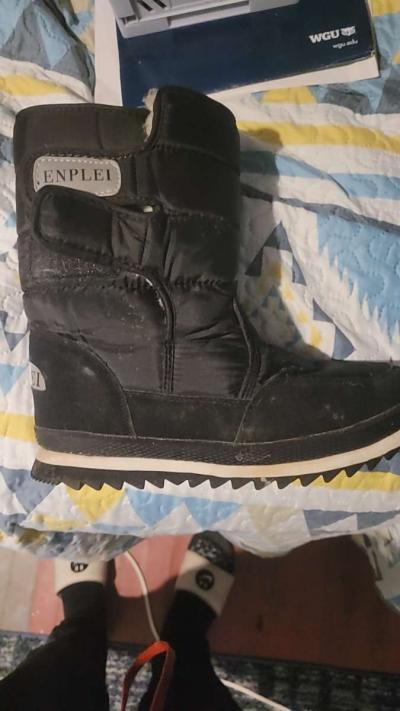 snow boots - Thumbnail 2