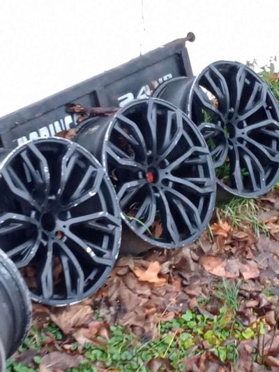22 inch rims black - Thumbnail 2