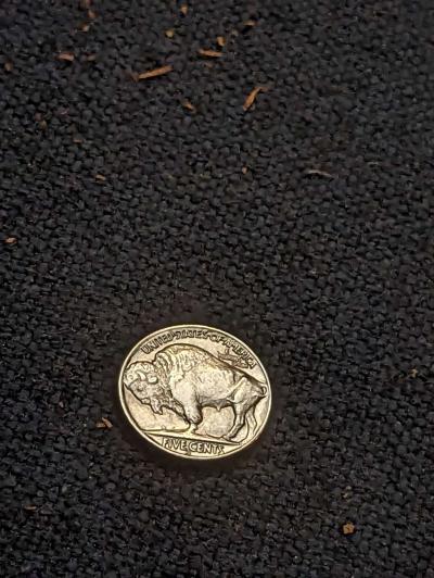 1937 D three legged buffalo nicke - Thumbnail 3