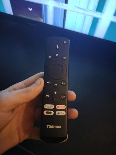 32 inch smart Fire TV - Thumbnail 2