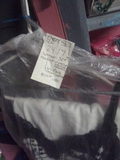 multiple womens sets   hoodies and other womens apparel - Thumbnail 4