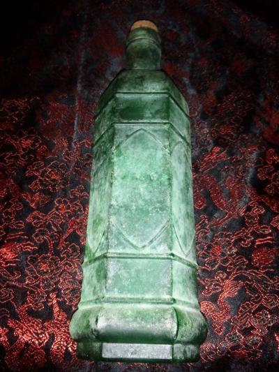 an antique pirate bottle designed in Spain - Thumbnail 5