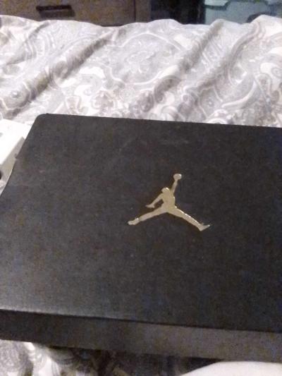 childrens Jordans - Thumbnail 2