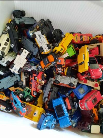 LOT Of OVER 180 HotwheelsMatchbox Cars - Thumbnail 2
