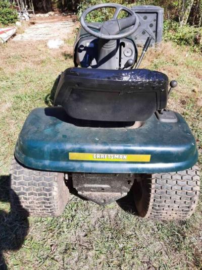 20HP Craftsman LT1000 Riding Mower 42 Inch Cut - Thumbnail 4