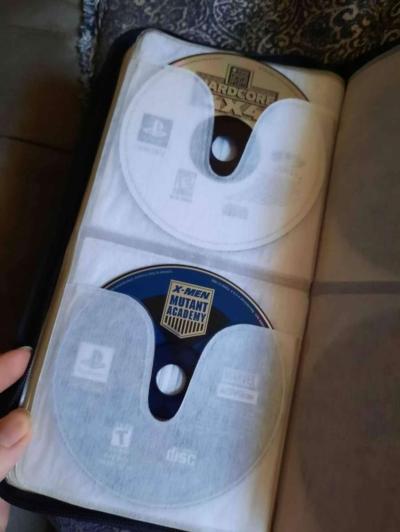 Lot of 31 PS1 Games and 1 PS2 Game  Pickup SOUTHMONT NC - Thumbnail 3