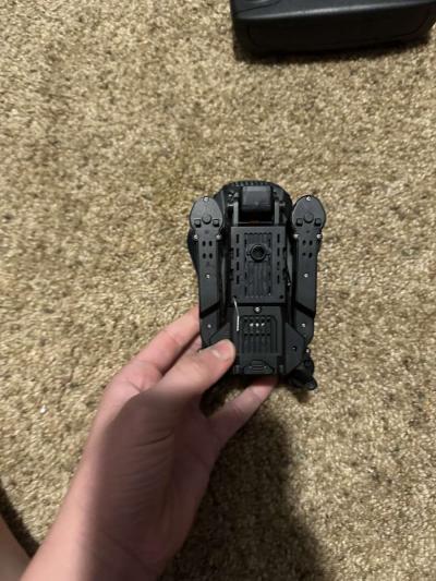 Tiny drone with camera and carry case - Thumbnail 2